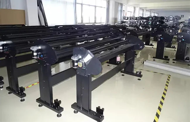 Máquina de trazo para prendas en papel con inyección de tinta CAD de 1,85 m - SIGN COLOMBIA Plotter de corte