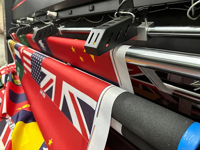 Impresora digital de banderas de gran formato de 2,3 m para impresión directa sobre tela con 4 cabezales de impresión Epson 3200 - SIGN COLOMBIA Plotter de corte