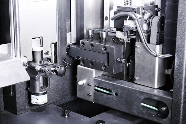 Máquina dobladora automática de letras de canal de borde alto con función completa X3/X6 - SIGN COLOMBIA Plotter de corte
