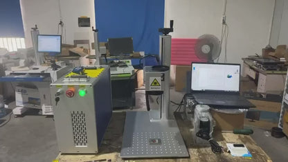 Máquina de marcado láser de fibra MOPA para marcado de color